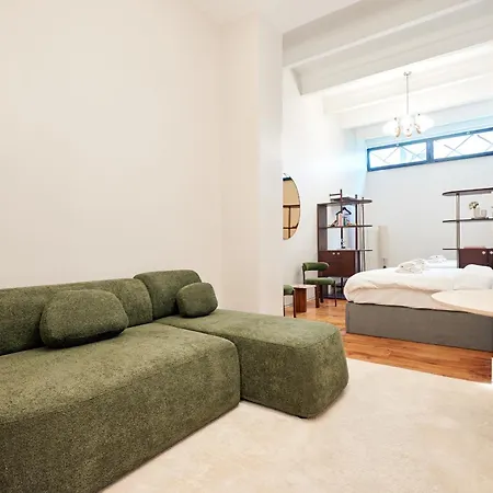 Maison Sixth June Apartman