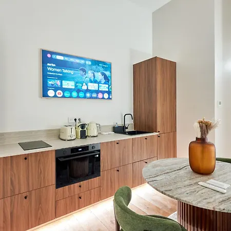 Apartman Maison Sixth June