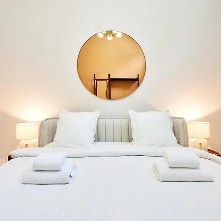 Maison Sixth June Апартаменты Париж