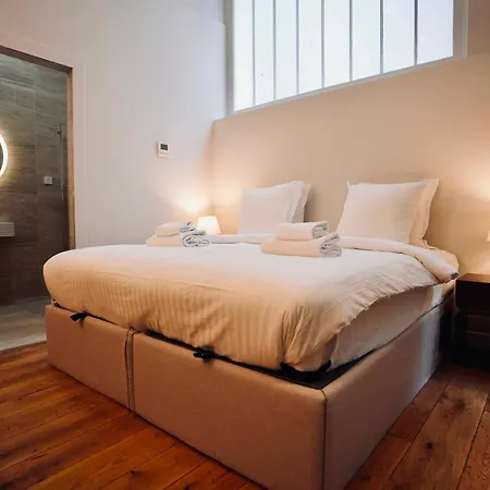 Maison Sixth June شقة