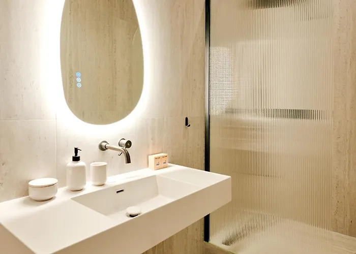 Maison Sixth June Apartment