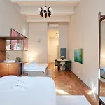 Maison Sixth June Παρίσι